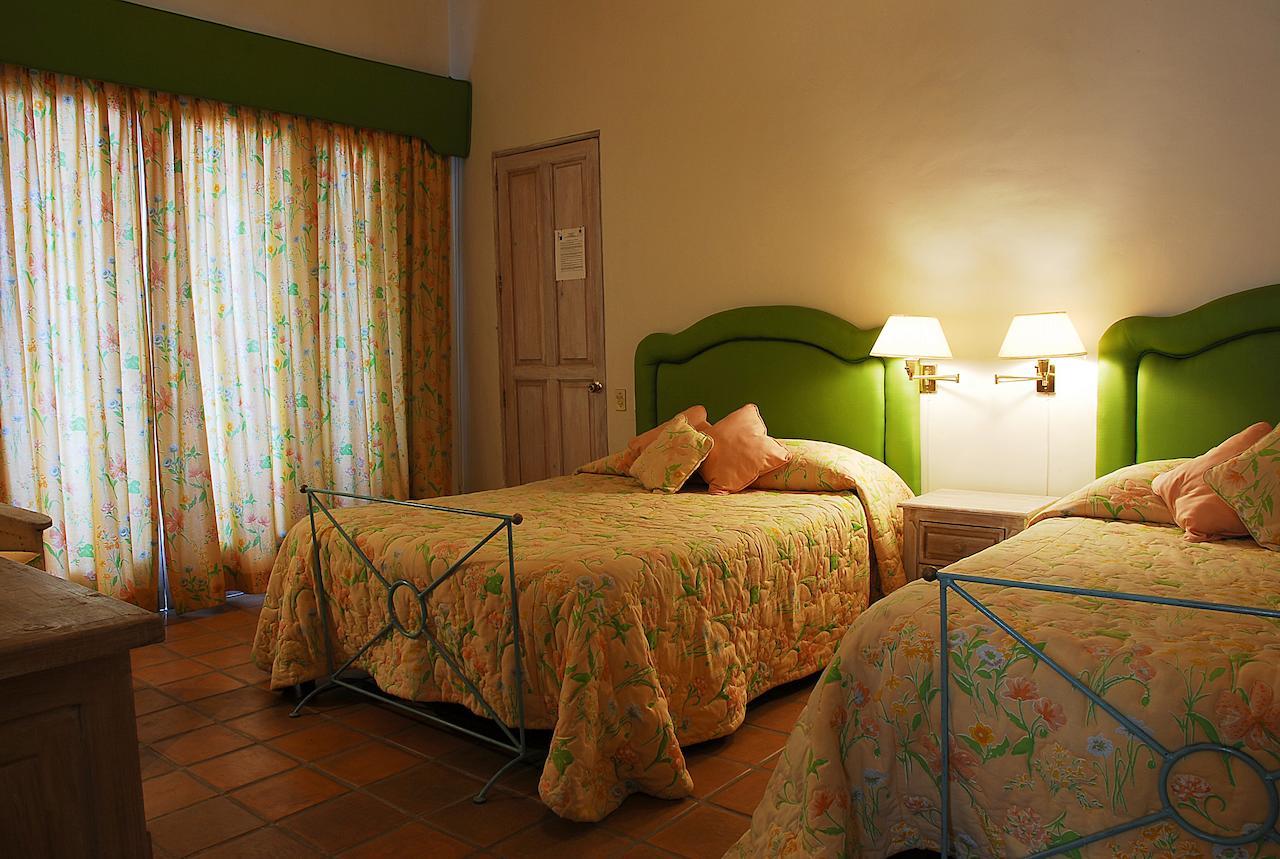 Lake Chapala Inn Room photo
